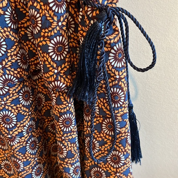 DEREK LAM 10 CROSBY MEDALLION FLORAL V NECK SLEEVELESS SILK DRESS - Picture 8 of 9